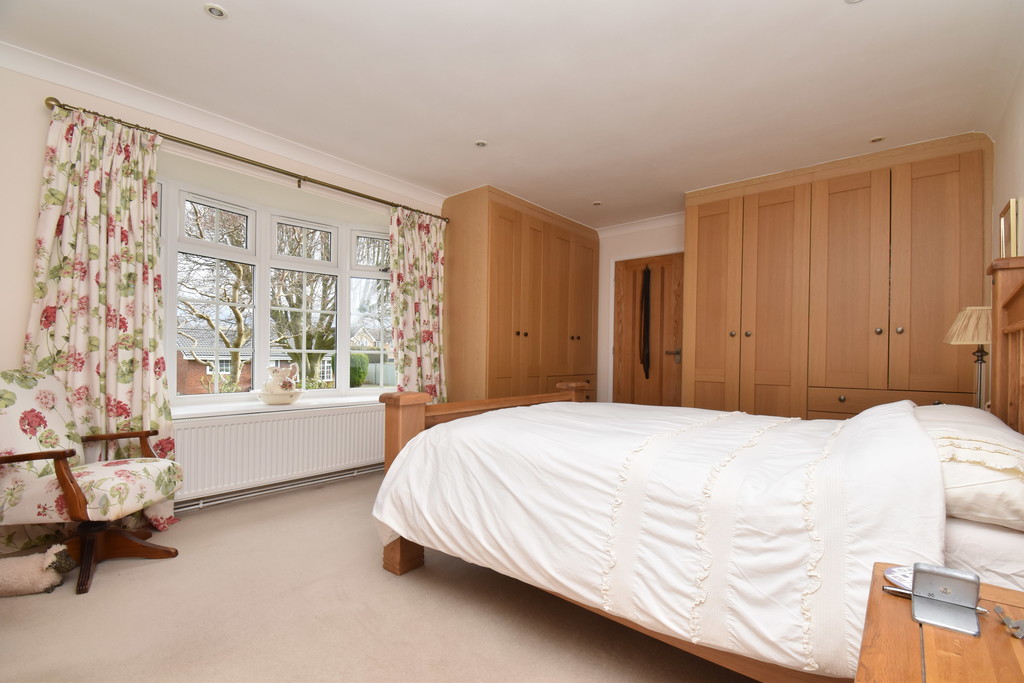 4 bed detached bungalow for sale in South Vale, Northallerton  - Property Image 12