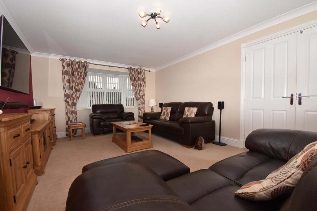 5 bed detached house for sale in Oak Mount Court, Northallerton  - Property Image 7