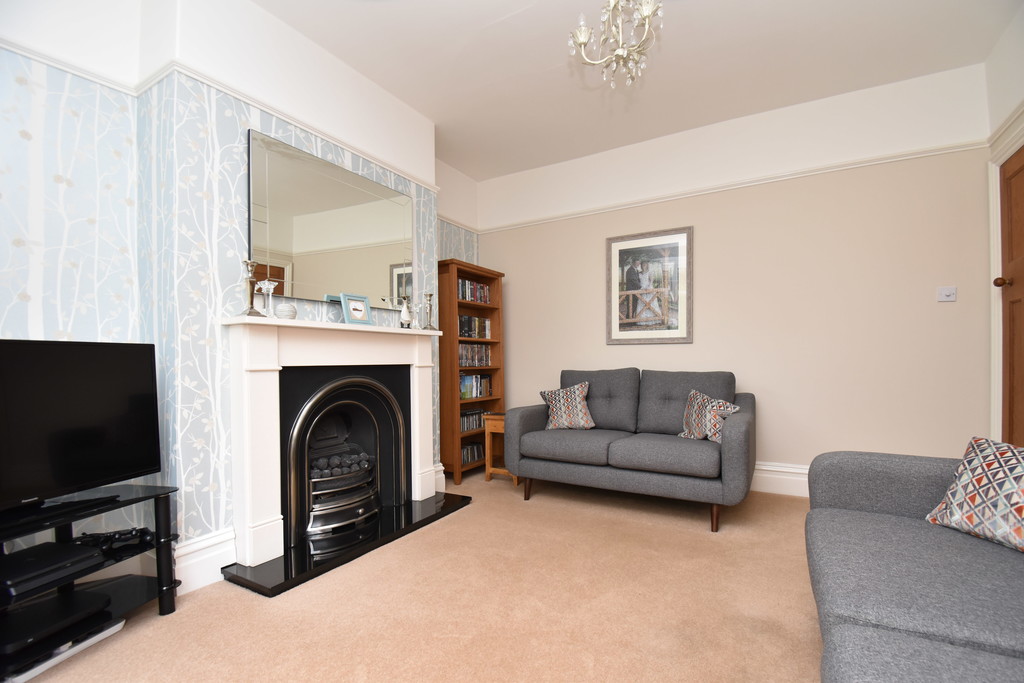 4 bed semi-detached house for sale in Thirsk Road, Northallerton  - Property Image 4