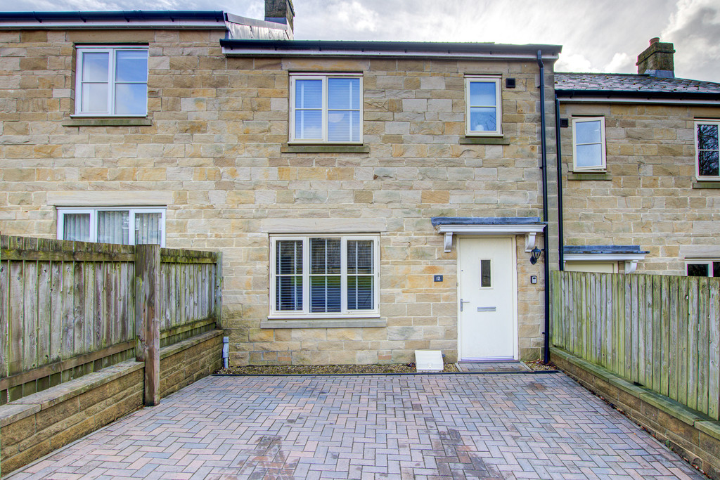 3 bed terraced house for sale in Orchard Gardens, Haltwhistle 1