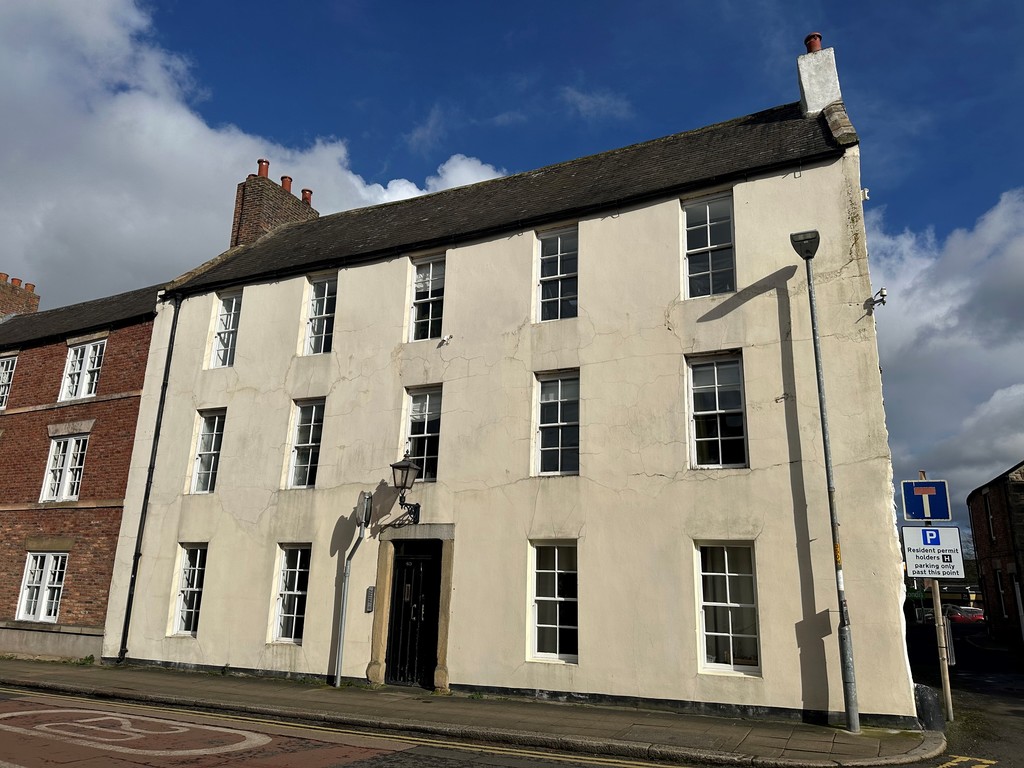 1 bed ground floor flat for sale in A, Hexham 1