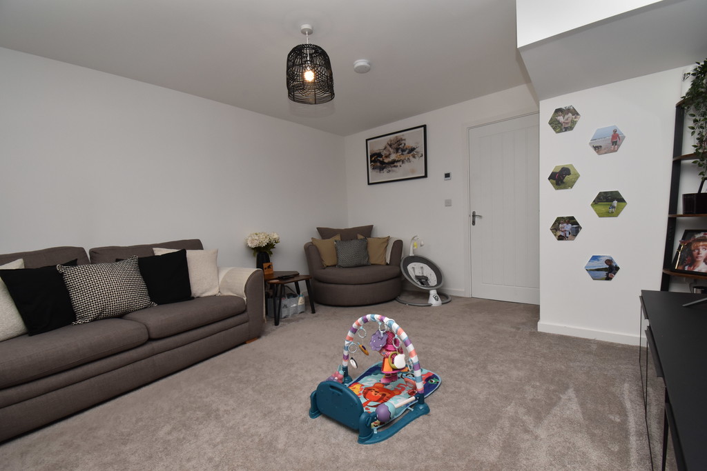 3 bed end of terrace house for sale in Wagtail Place, Northallerton  - Property Image 4