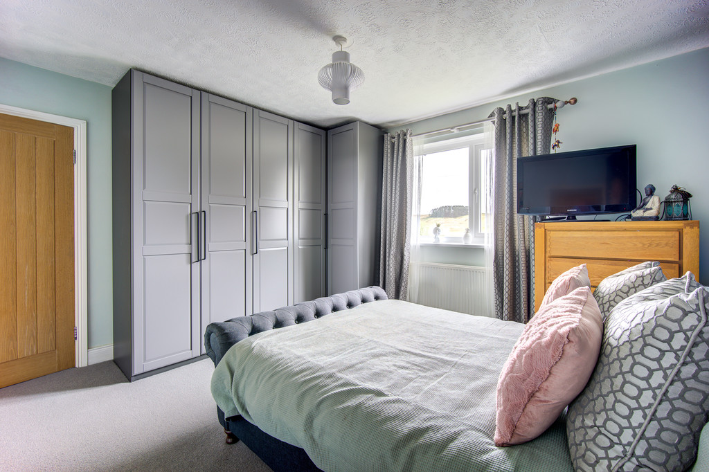 4 bed terraced house for sale in Otterburn Camp, Newcastle Upon Tyne  - Property Image 16