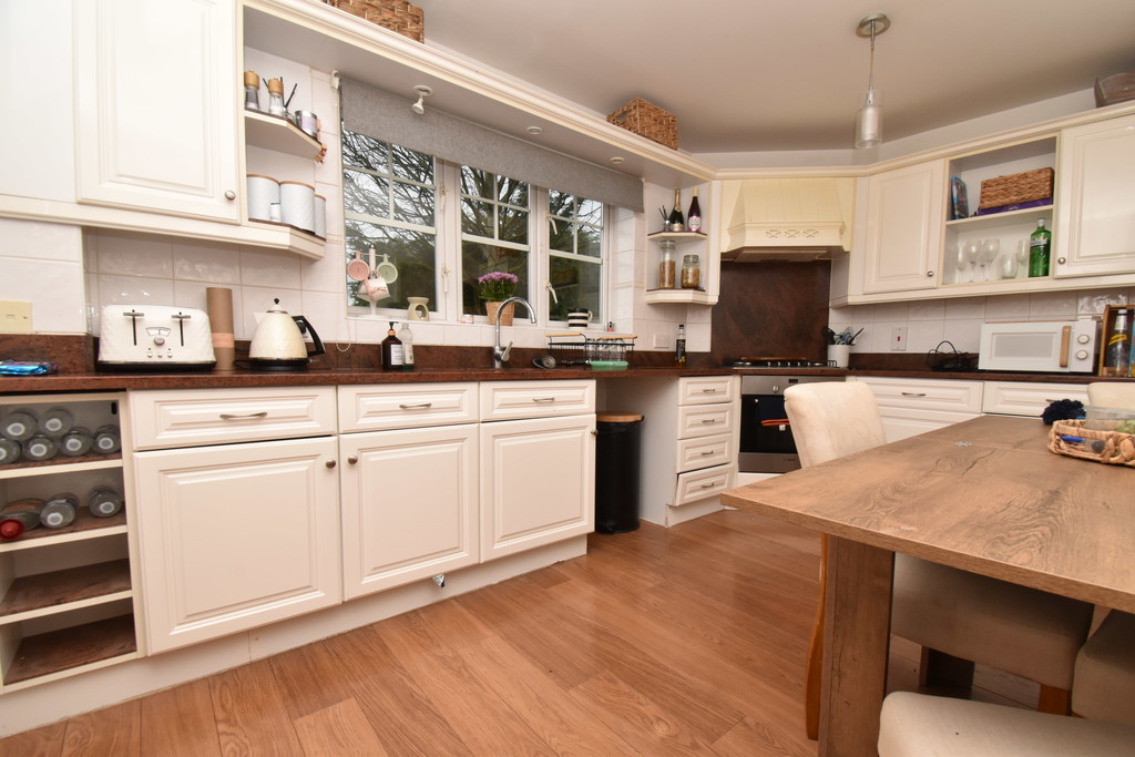 4 bed detached house for sale in Harewood Chase, Northallerton  - Property Image 3