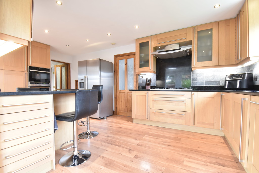 4 bed detached house for sale in Swain Court, Northallerton 2