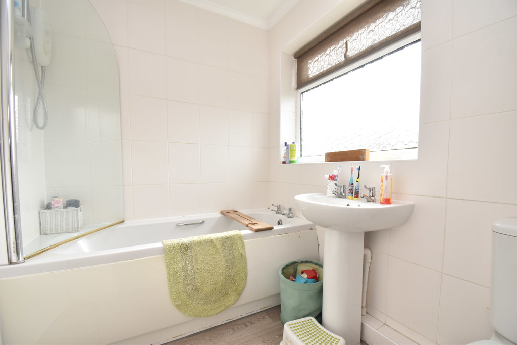 4 bed semi-detached house for sale in Helmsley Way, Northallerton  - Property Image 7