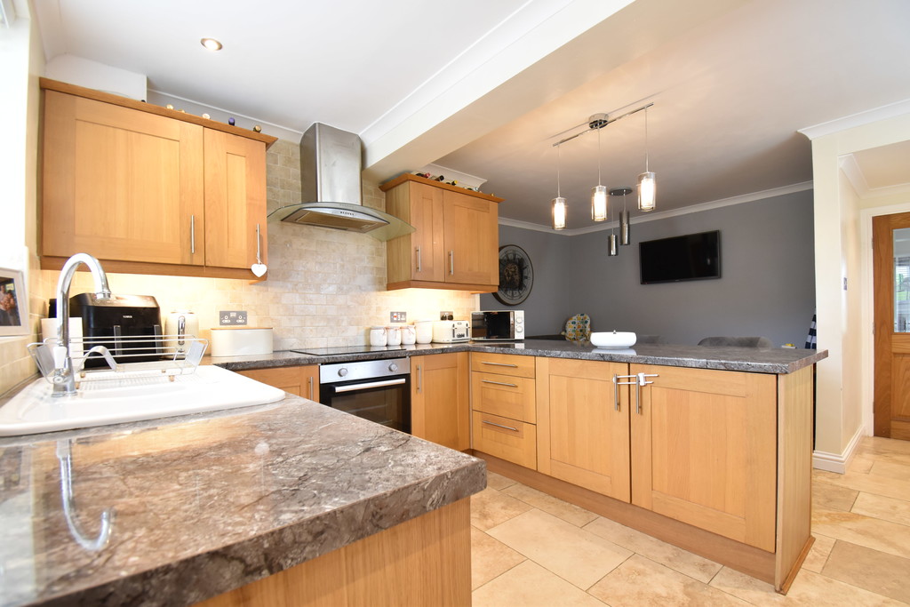 3 bed end of terrace house for sale in Front Street, Northallerton  - Property Image 4