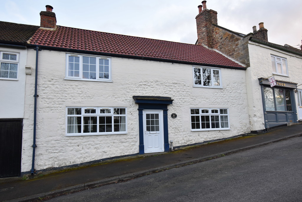 3 bed terraced house to rent in South Side, Yarm  - Property Image 1