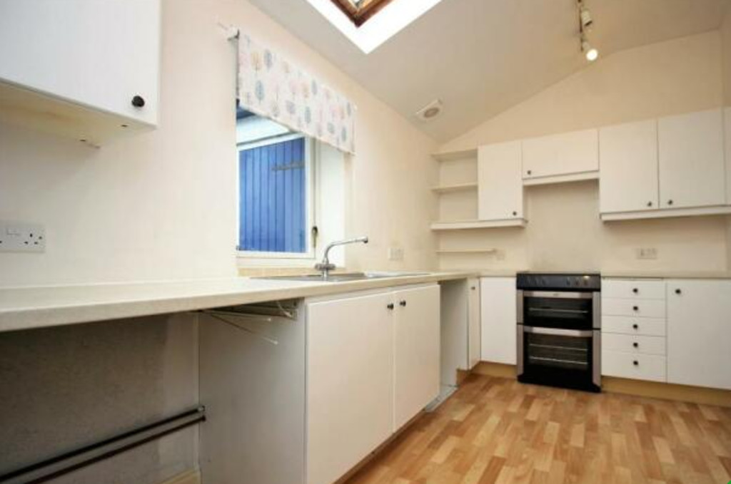 3 bed terraced house to rent in South Side, Yarm  - Property Image 8