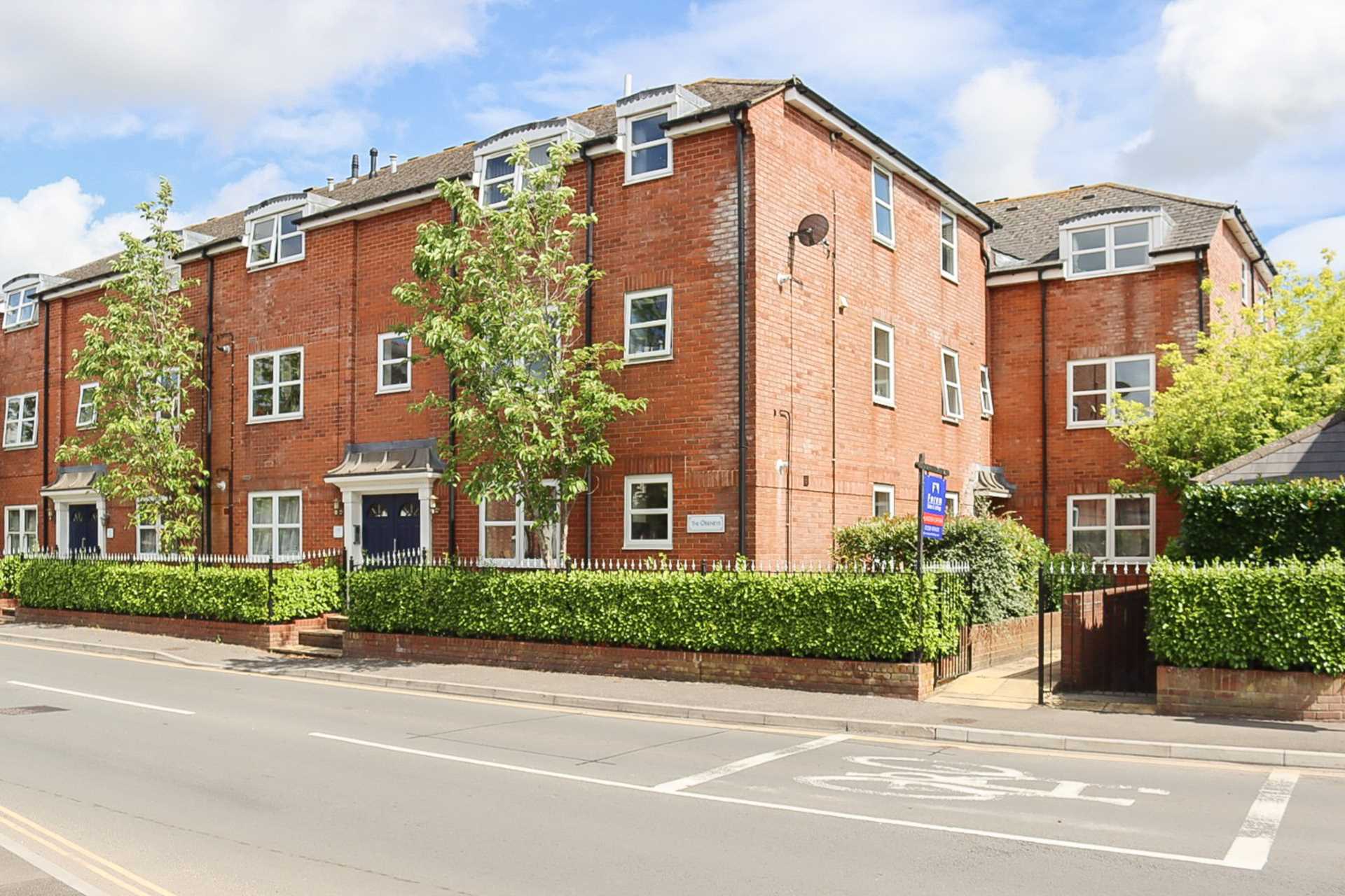 2 bed flat for sale in The Orkneys, Blandford Forum, Blandford Forum  - Property Image 1