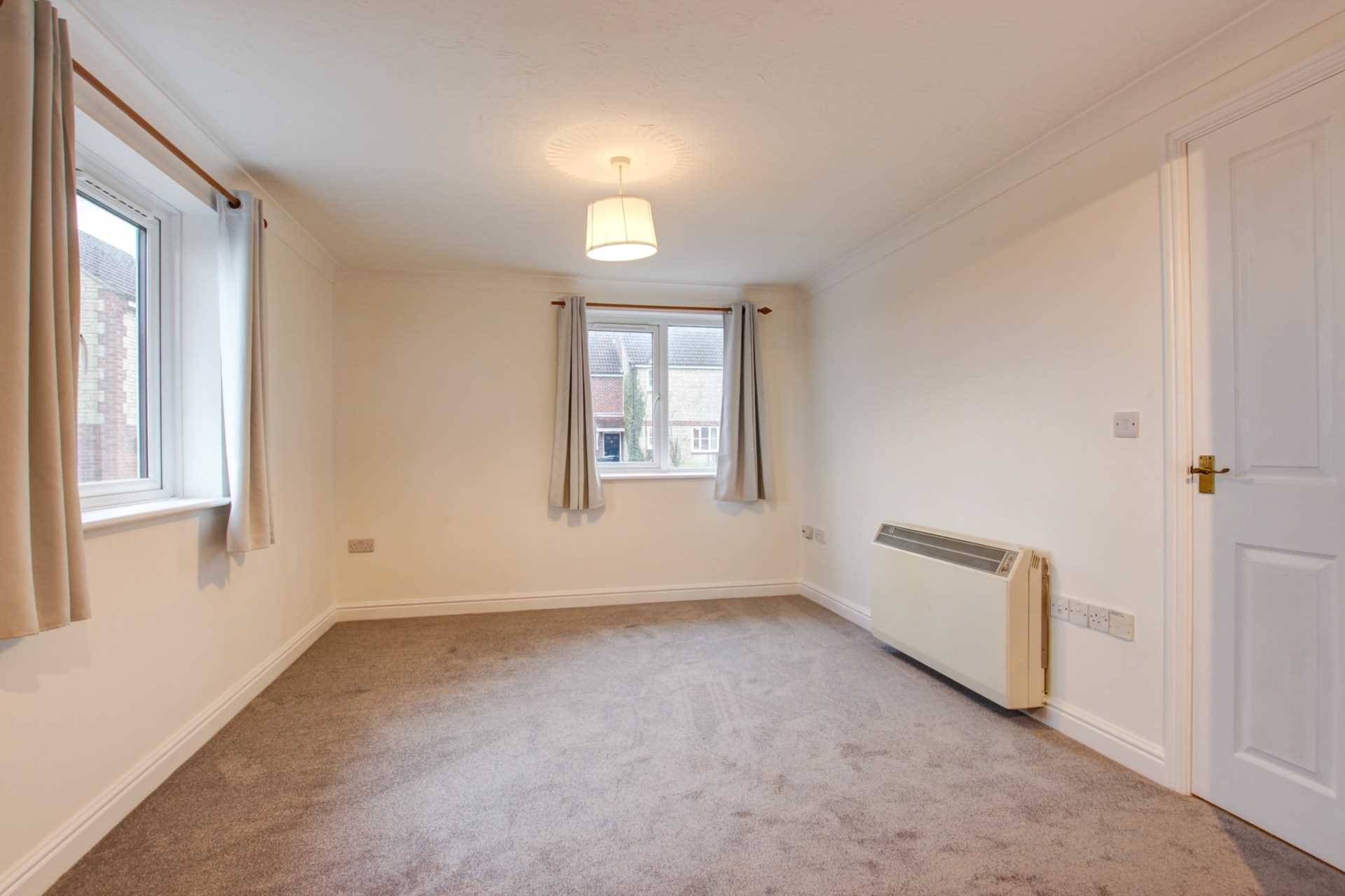1 bed flat for sale in Clare House, Shaftesbury  - Property Image 3