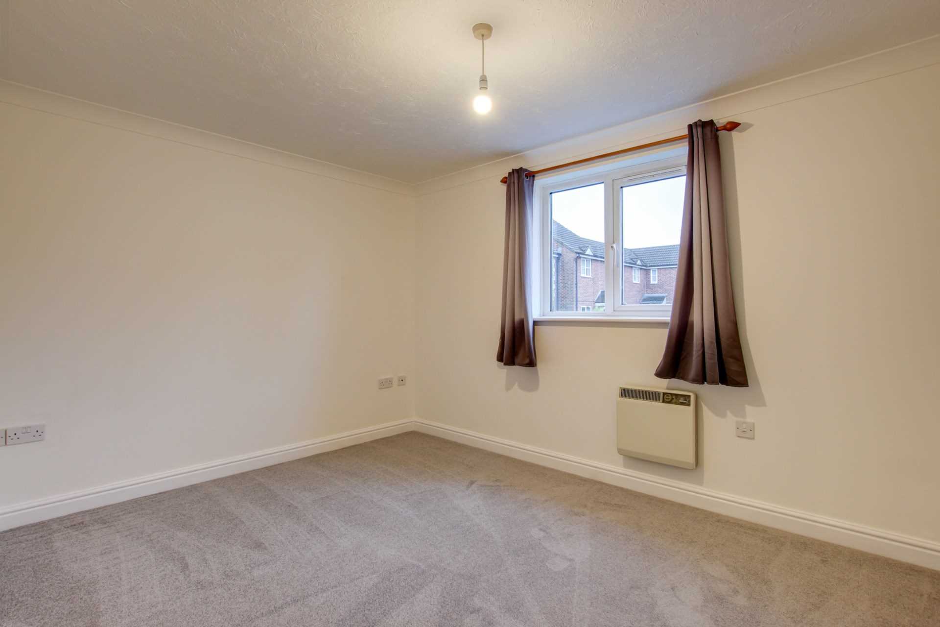 1 bed flat for sale in Clare House, Shaftesbury  - Property Image 4