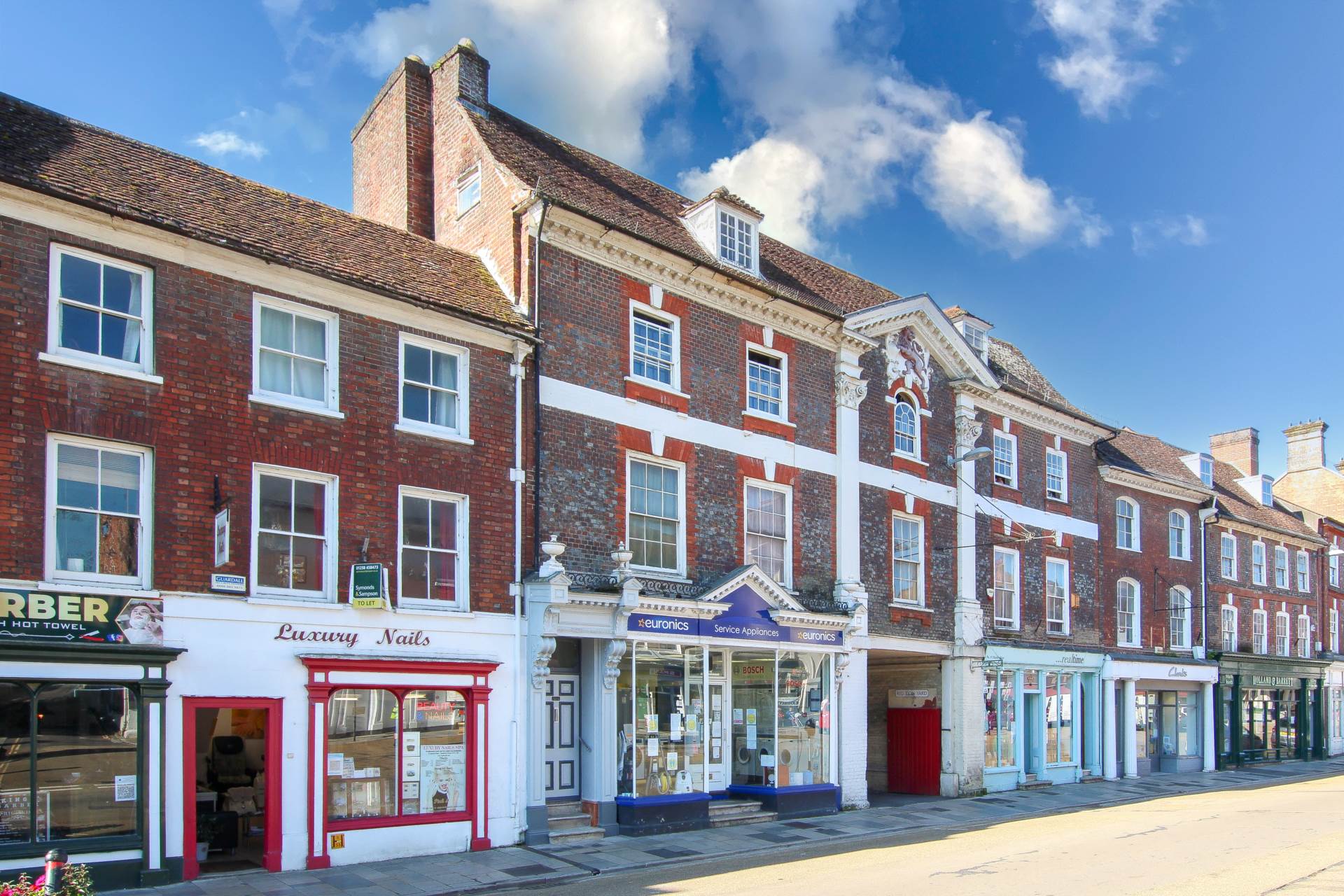 1 bed flat for sale in Market Place, Blandford Forum  - Property Image 1