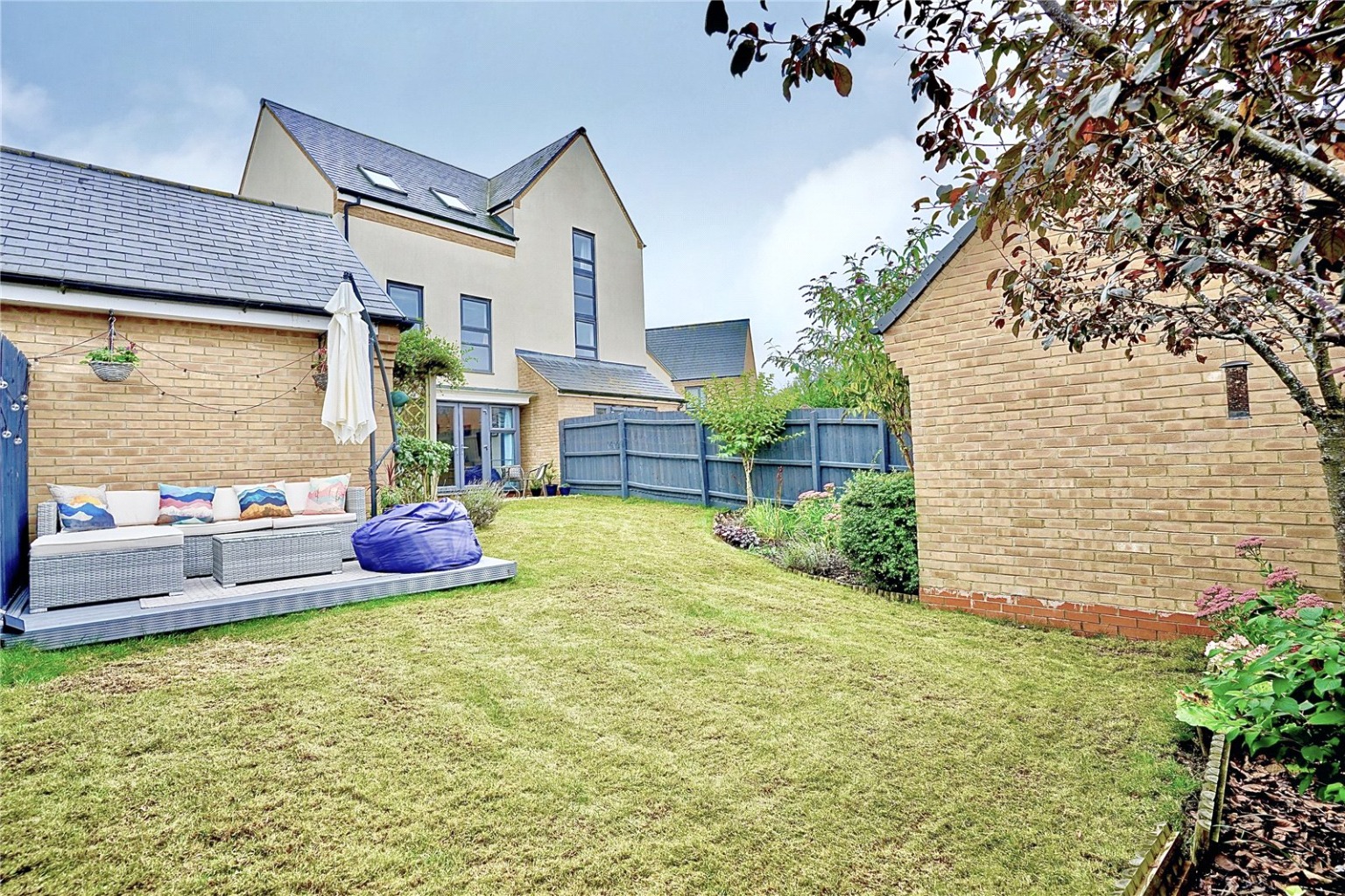 3 bed semi-detached house for sale in Trinity Way, Cambridge 3