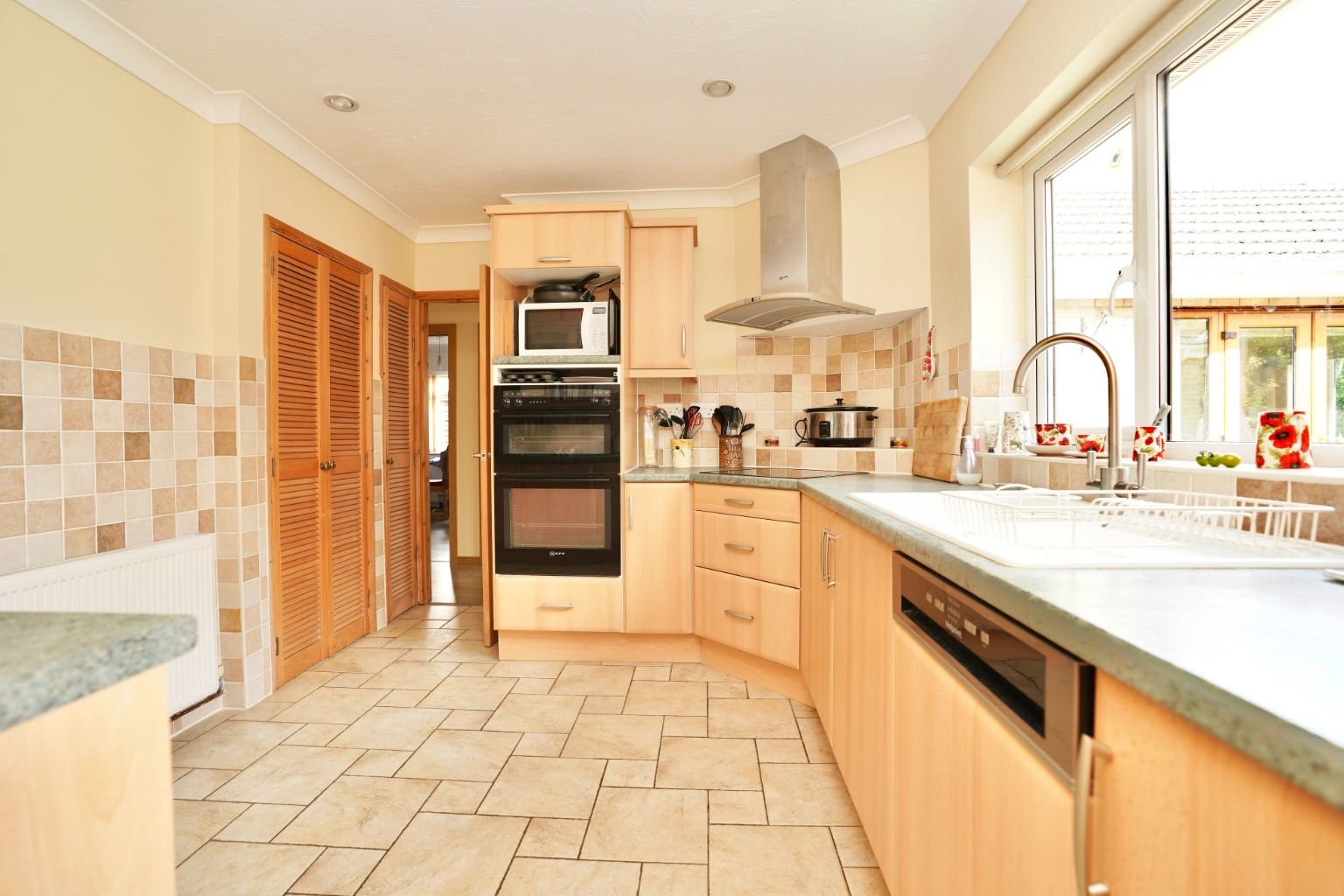 3 bed detached bungalow for sale in Earith Road, Cambridge  - Property Image 2