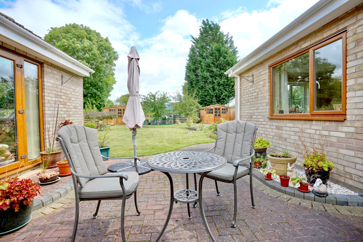 3 bed detached bungalow for sale in Earith Road, Cambridge 12