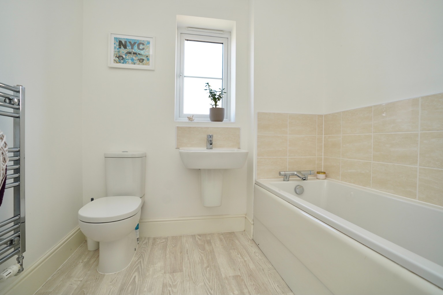3 bed detached house for sale in 26 Apple Tree Close, Huntingdon 11