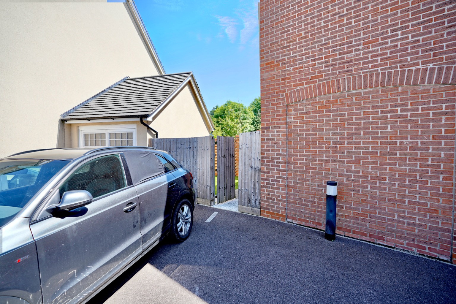 2 bed flat for sale in Cromwell Crescent, Cambridge  - Property Image 10