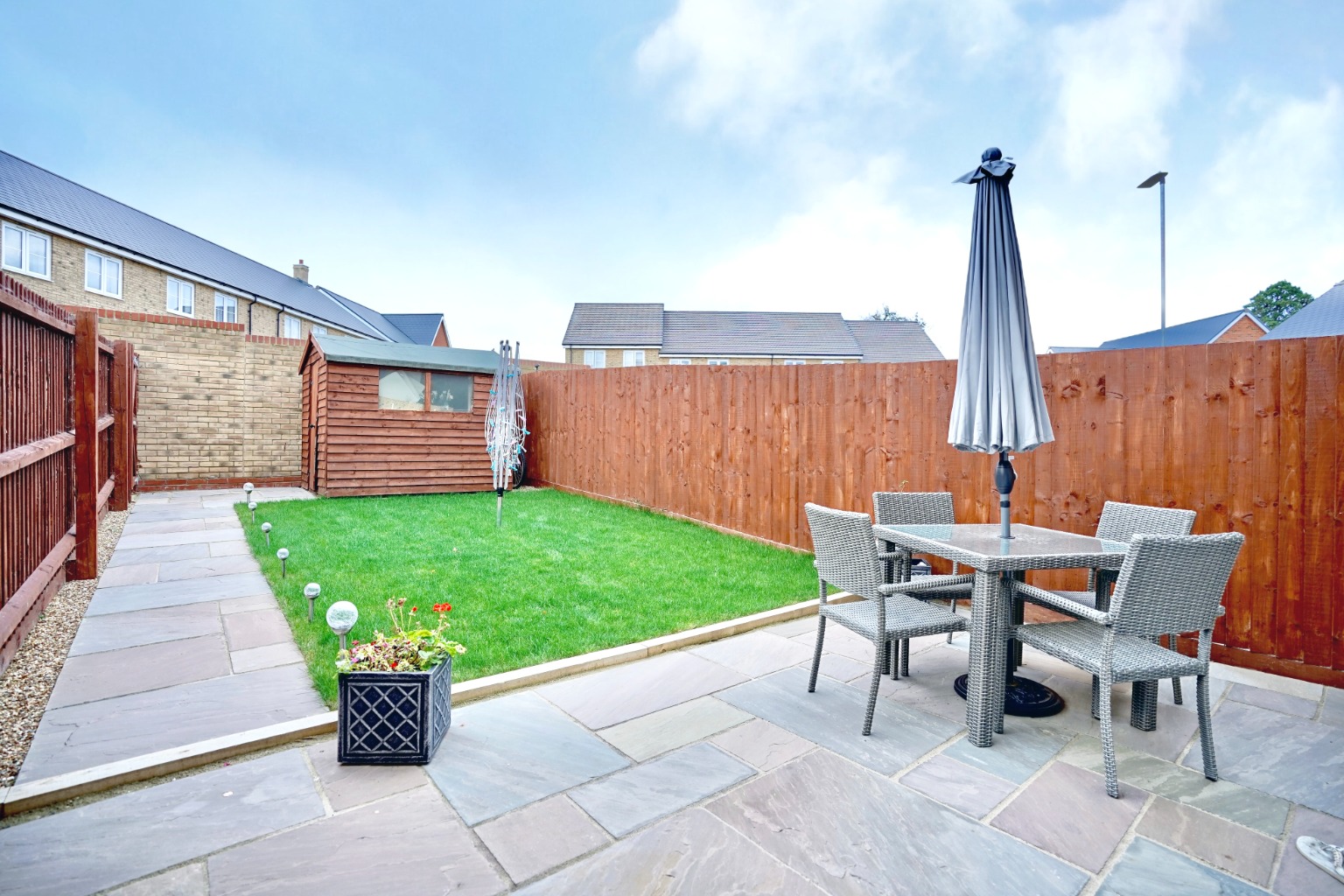 3 bed terraced house for sale in Gardener Crescent, Huntingdon  - Property Image 4