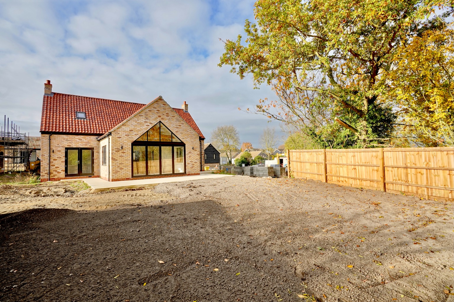 4 bed detached house for sale in Mill Road, Huntingdon 8
