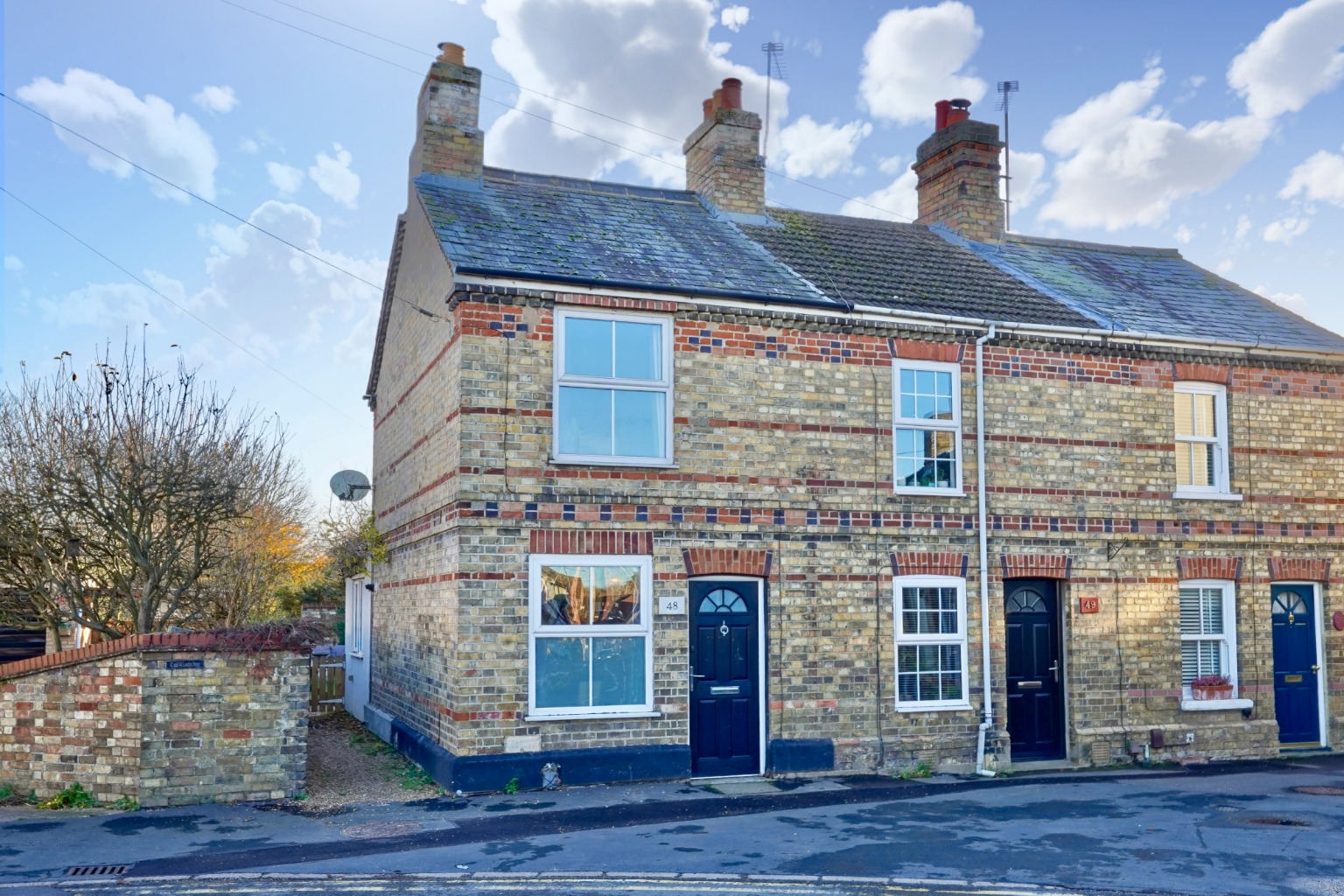 2 bed end of terrace house for sale in London Street, Huntingdon 0