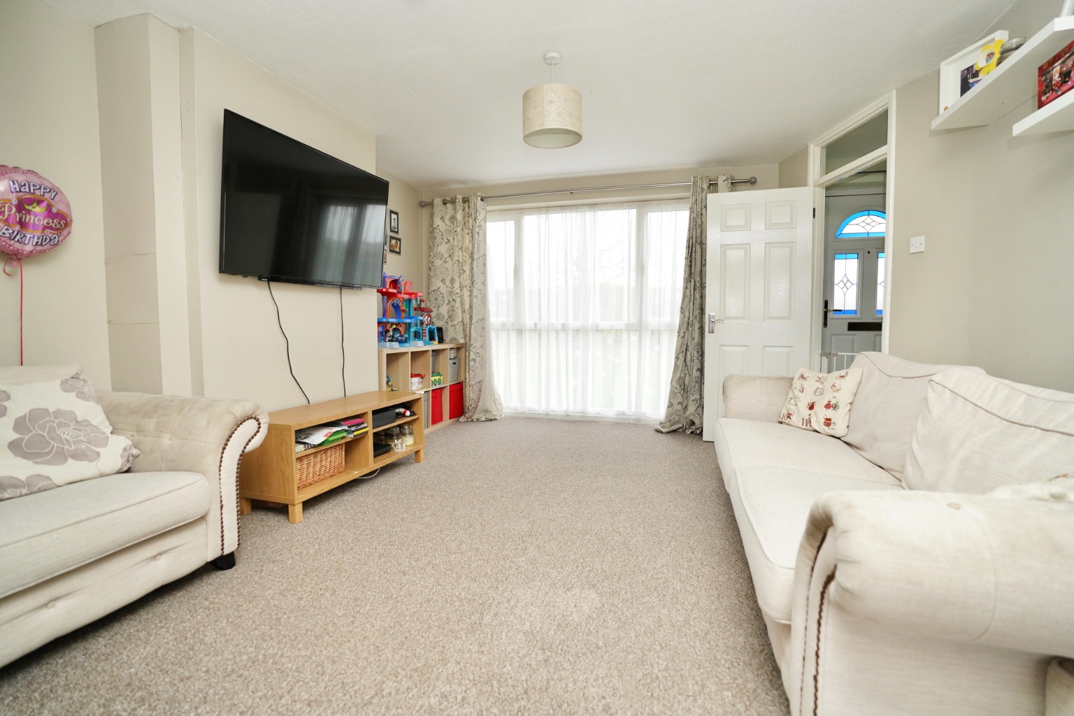 3 bed terraced house for sale in Prospero Way, Huntingdon  - Property Image 3