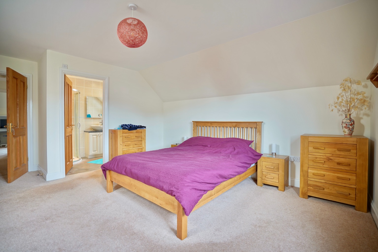 4 bed detached house for sale in Helens Close, Huntingdon  - Property Image 9