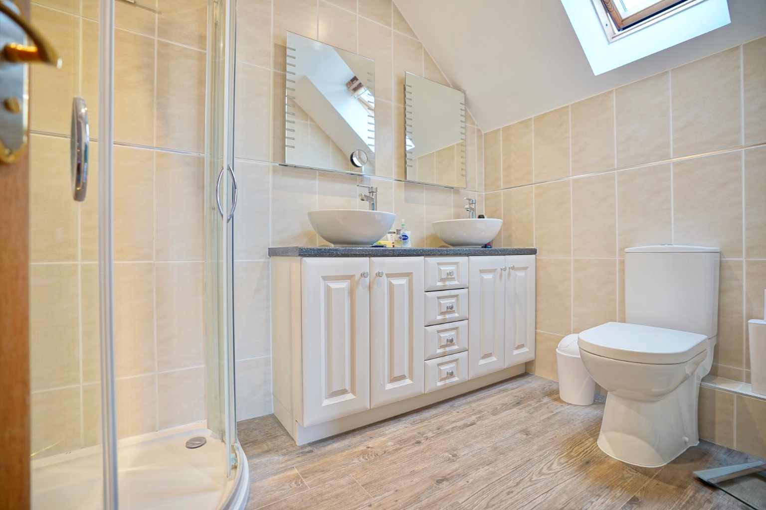 4 bed detached house for sale in Helens Close, Huntingdon  - Property Image 10
