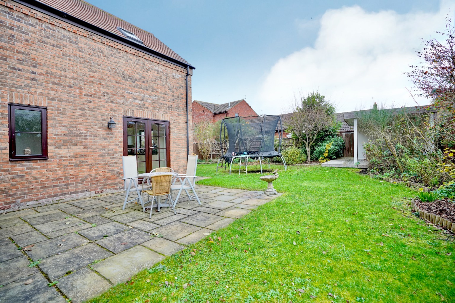 4 bed detached house for sale in Helens Close, Huntingdon  - Property Image 15