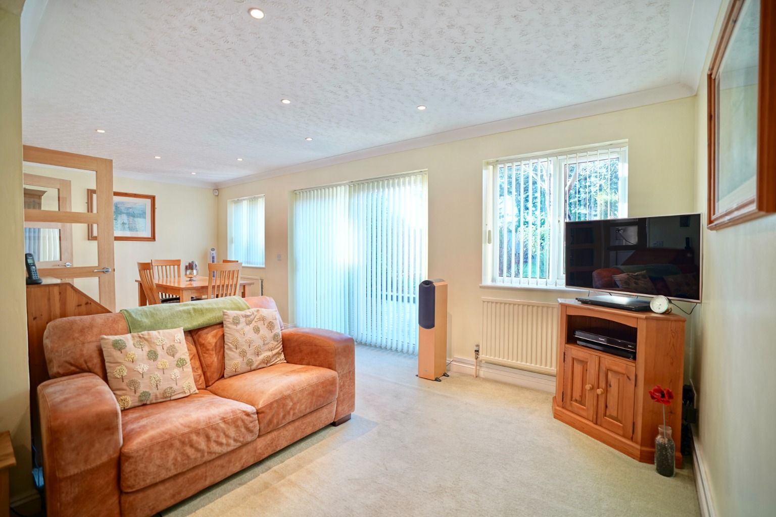 2 bed semi-detached house for sale in High Leys, St. Ives  - Property Image 7