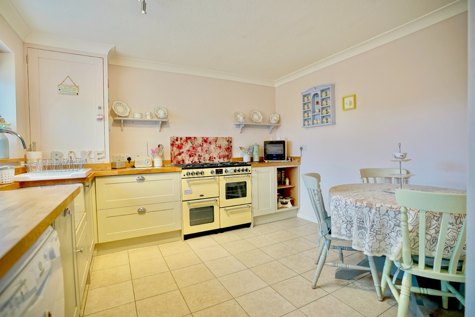 3 bed terraced house for sale in Drings Close, Cambridge 1