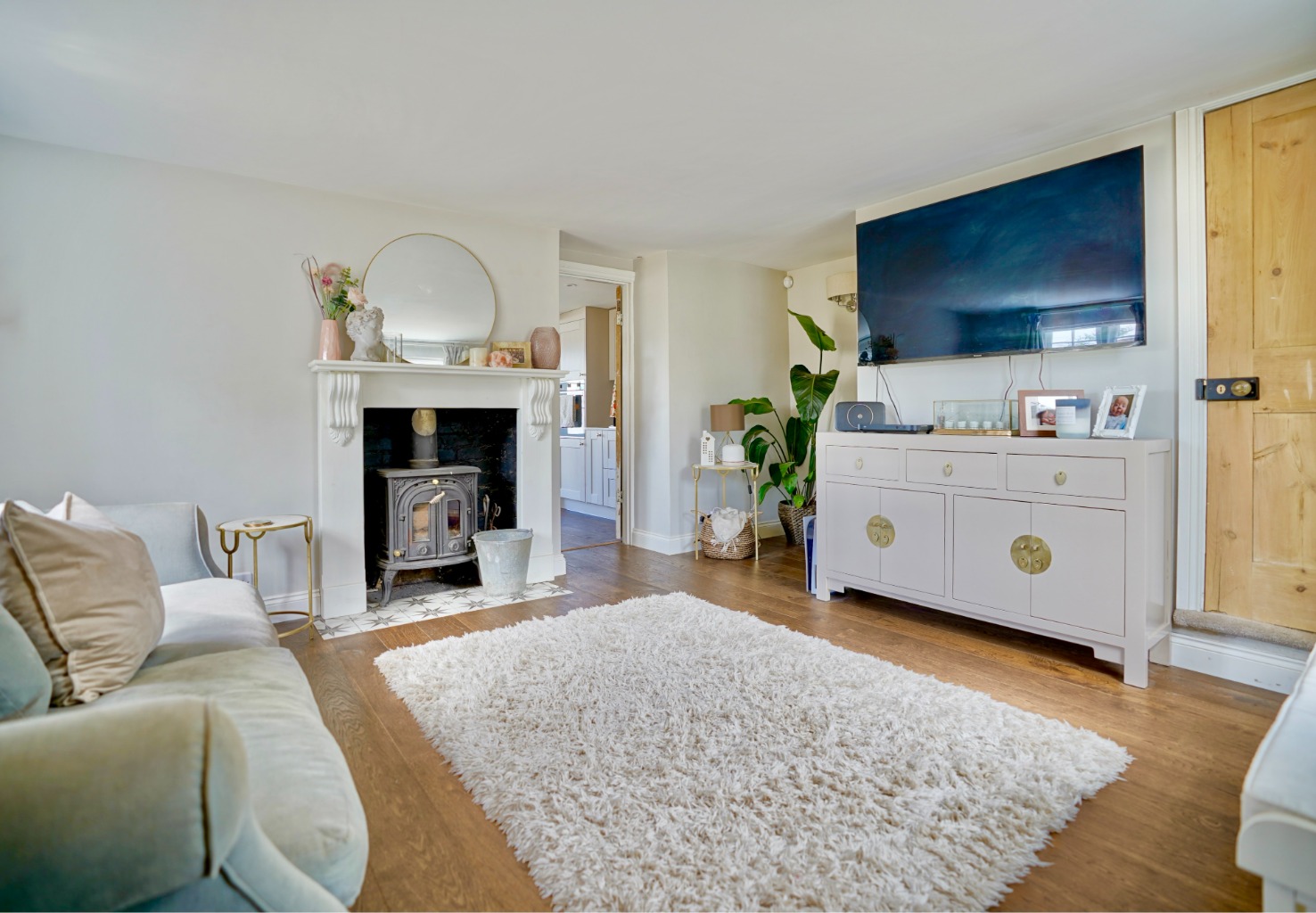 2 bed detached house for sale in Honey Hill, Huntingdon  - Property Image 3
