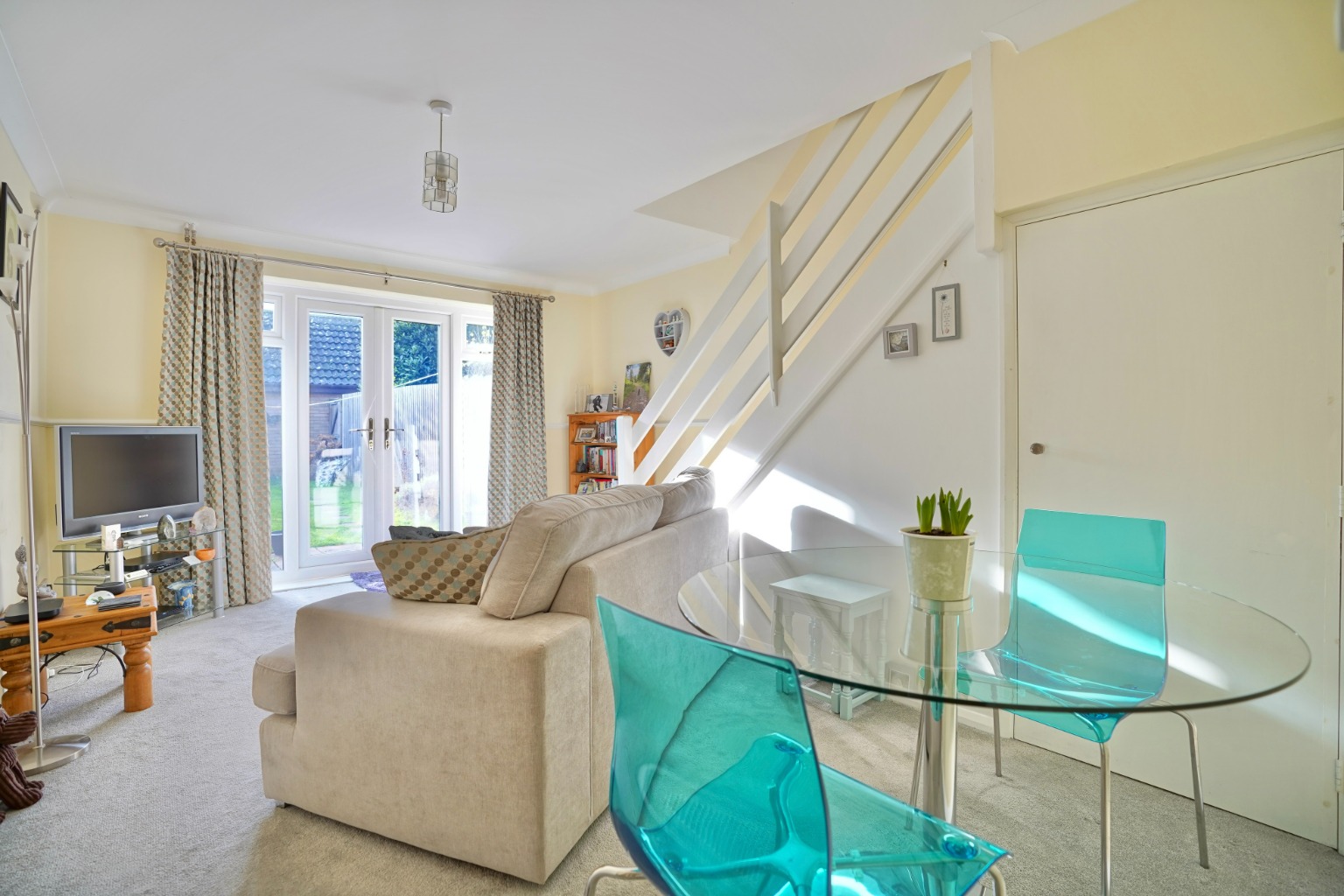 2 bed terraced house for sale in Vermuyden Way, Cambridge  - Property Image 2