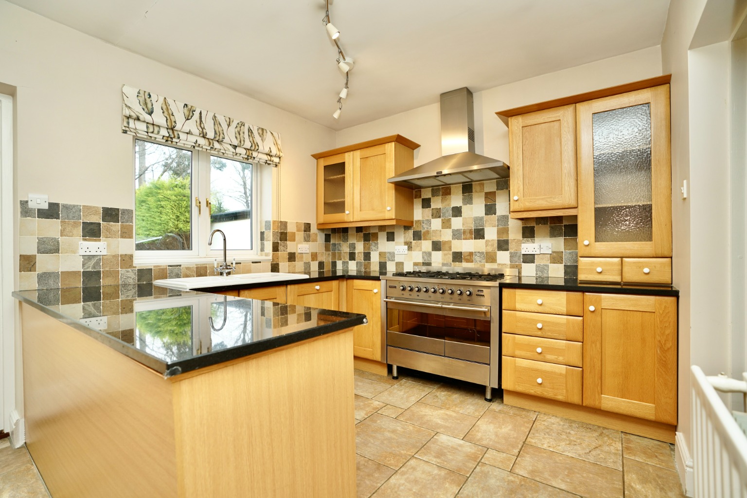 3 bed detached house for sale in Houghton Road, St Ives  - Property Image 6