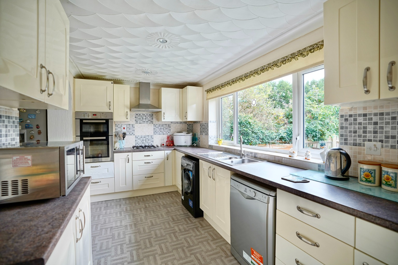 3 bed semi-detached house for sale in Hawkes End, Huntingdon  - Property Image 3
