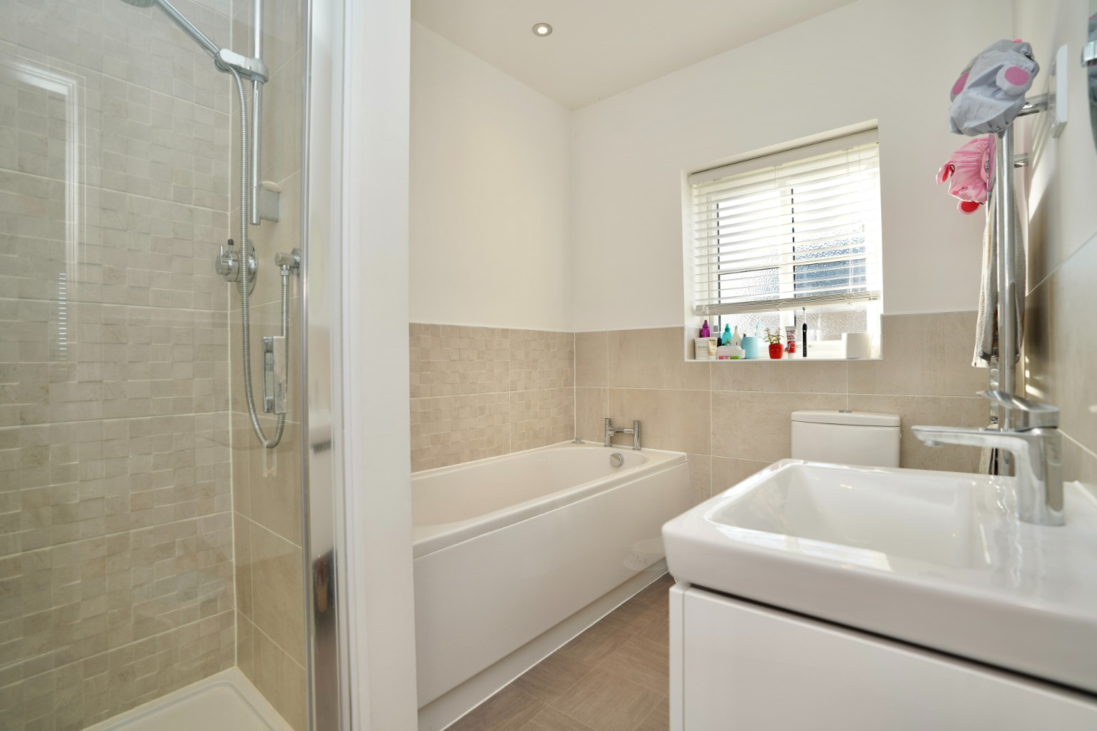 4 bed detached house for sale in Somning Close, Huntingdon 11