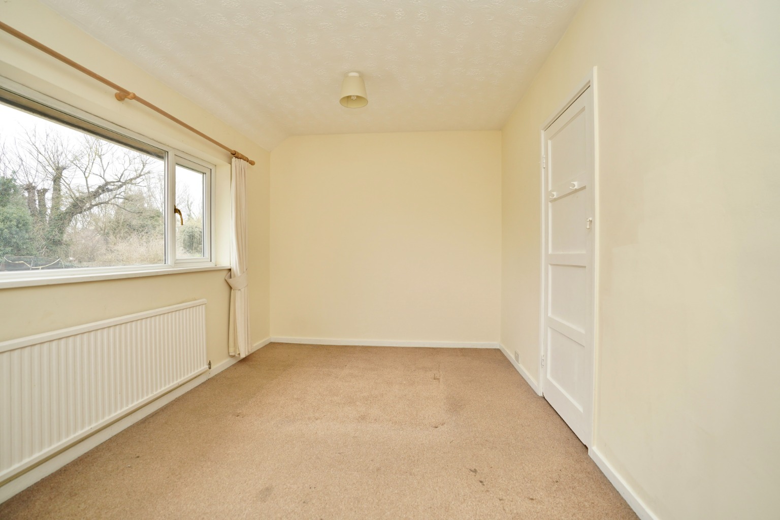 3 bed terraced house for sale in Green Leys, St. Ives  - Property Image 7