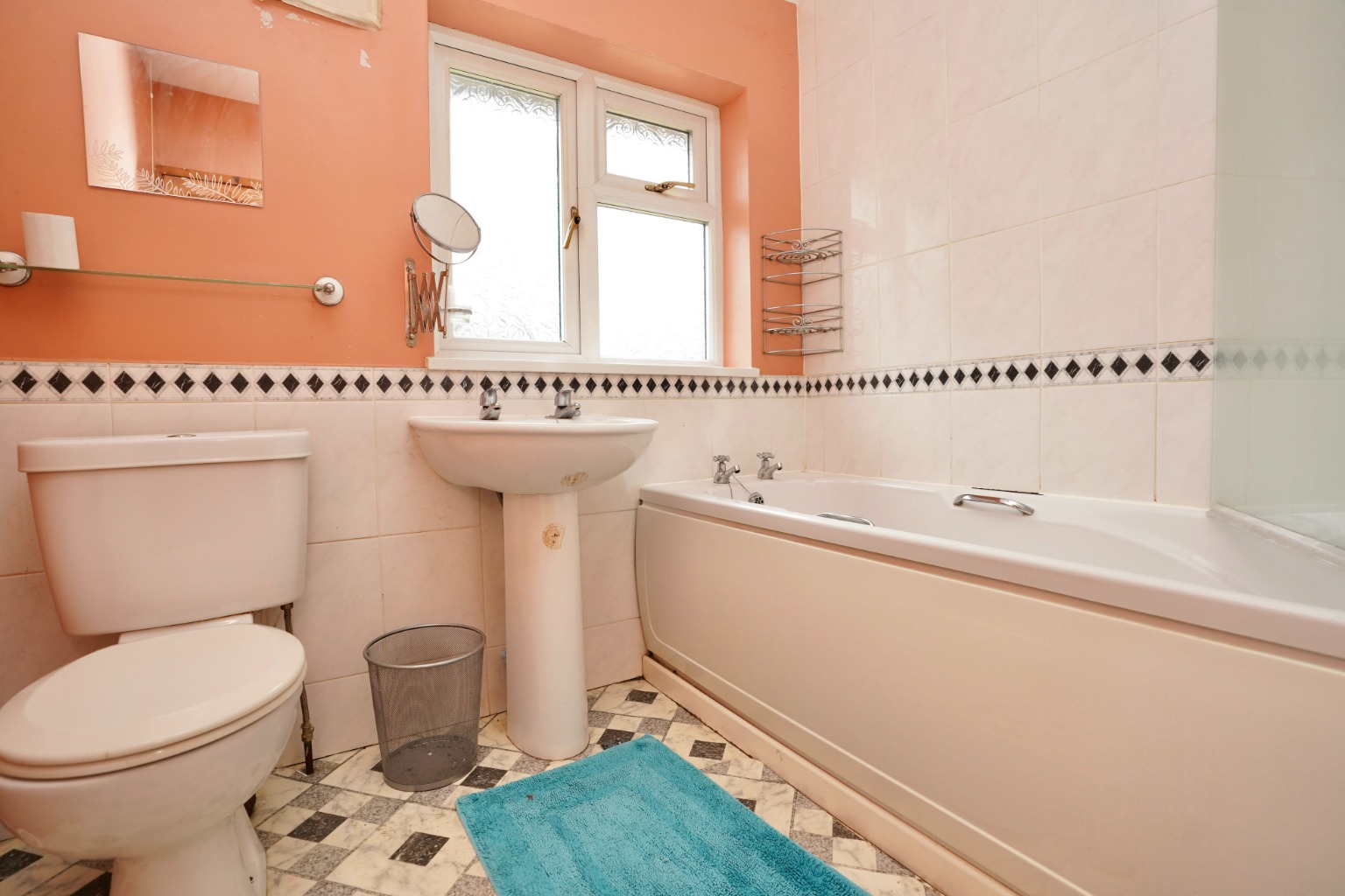 3 bed terraced house for sale in Green Leys, St. Ives  - Property Image 9