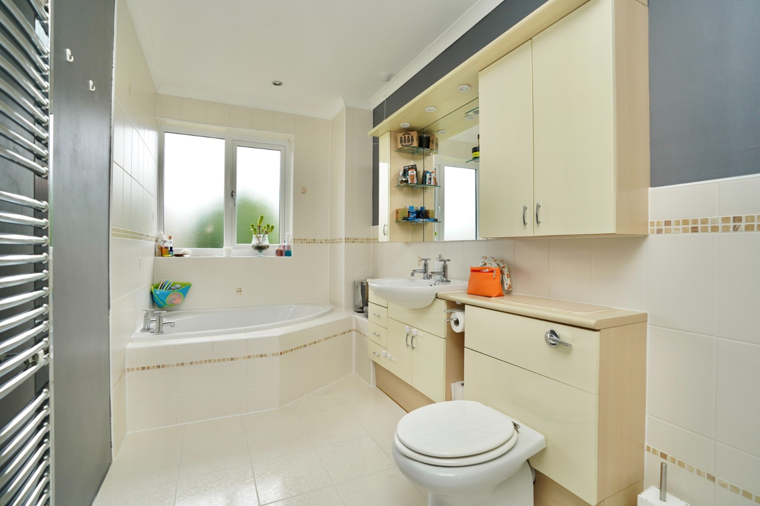 3 bed semi-detached house for sale in Cambridge Road, Huntingdon  - Property Image 16
