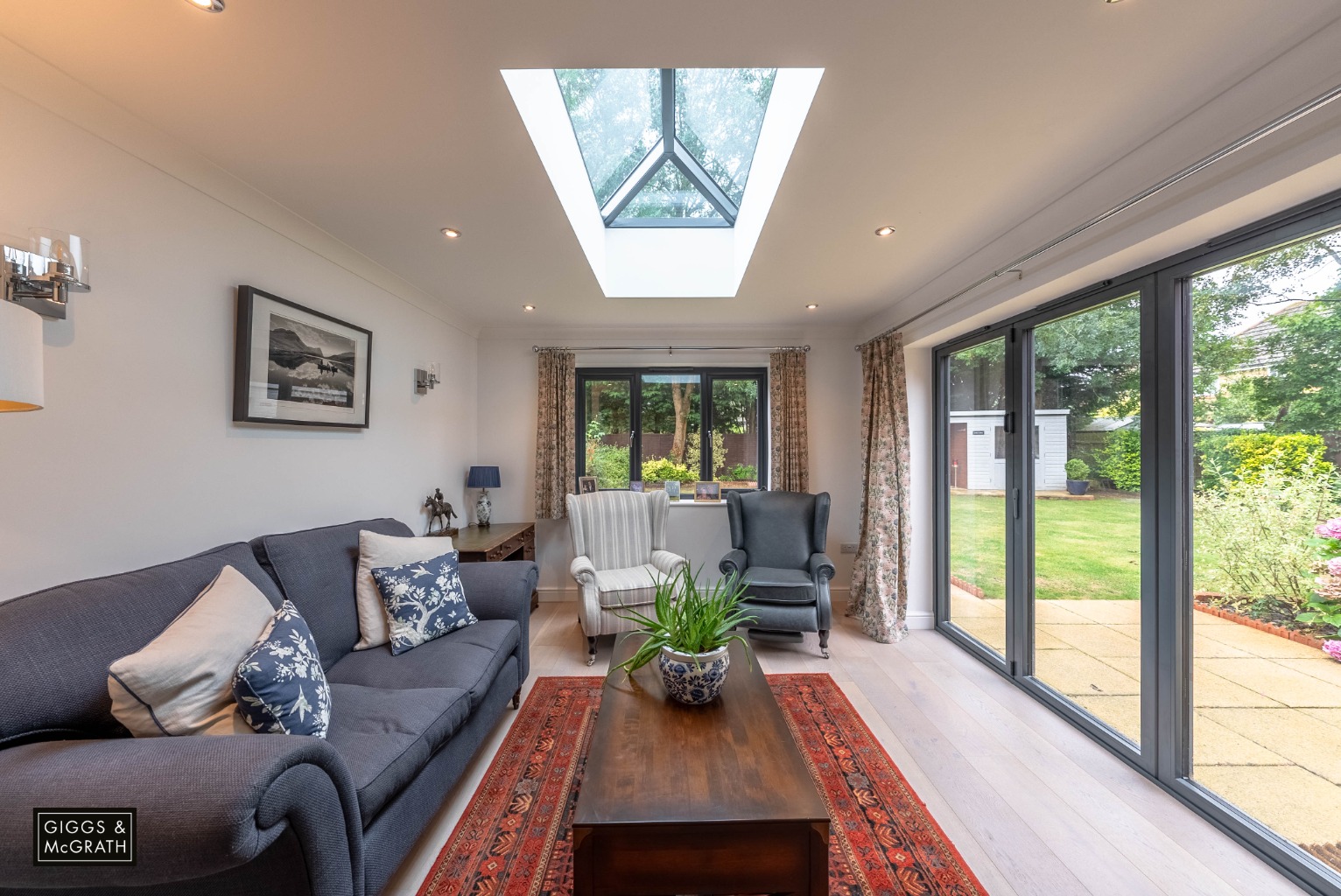 5 bed detached house for sale in Laxton Grange, Huntingdon 3