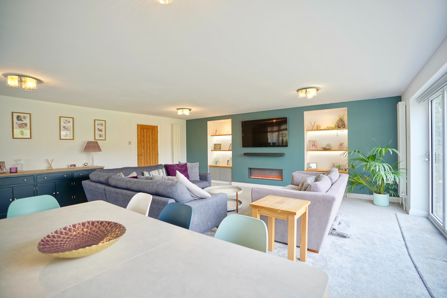 5 bed detached house for sale in Bramley Grove, Huntingdon 8