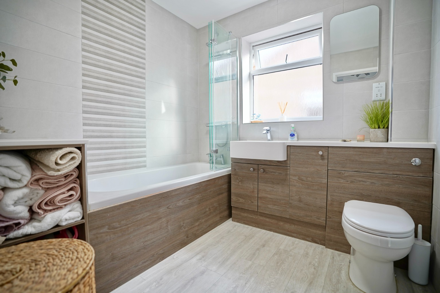 5 bed detached house for sale in Bramley Grove, Huntingdon 18