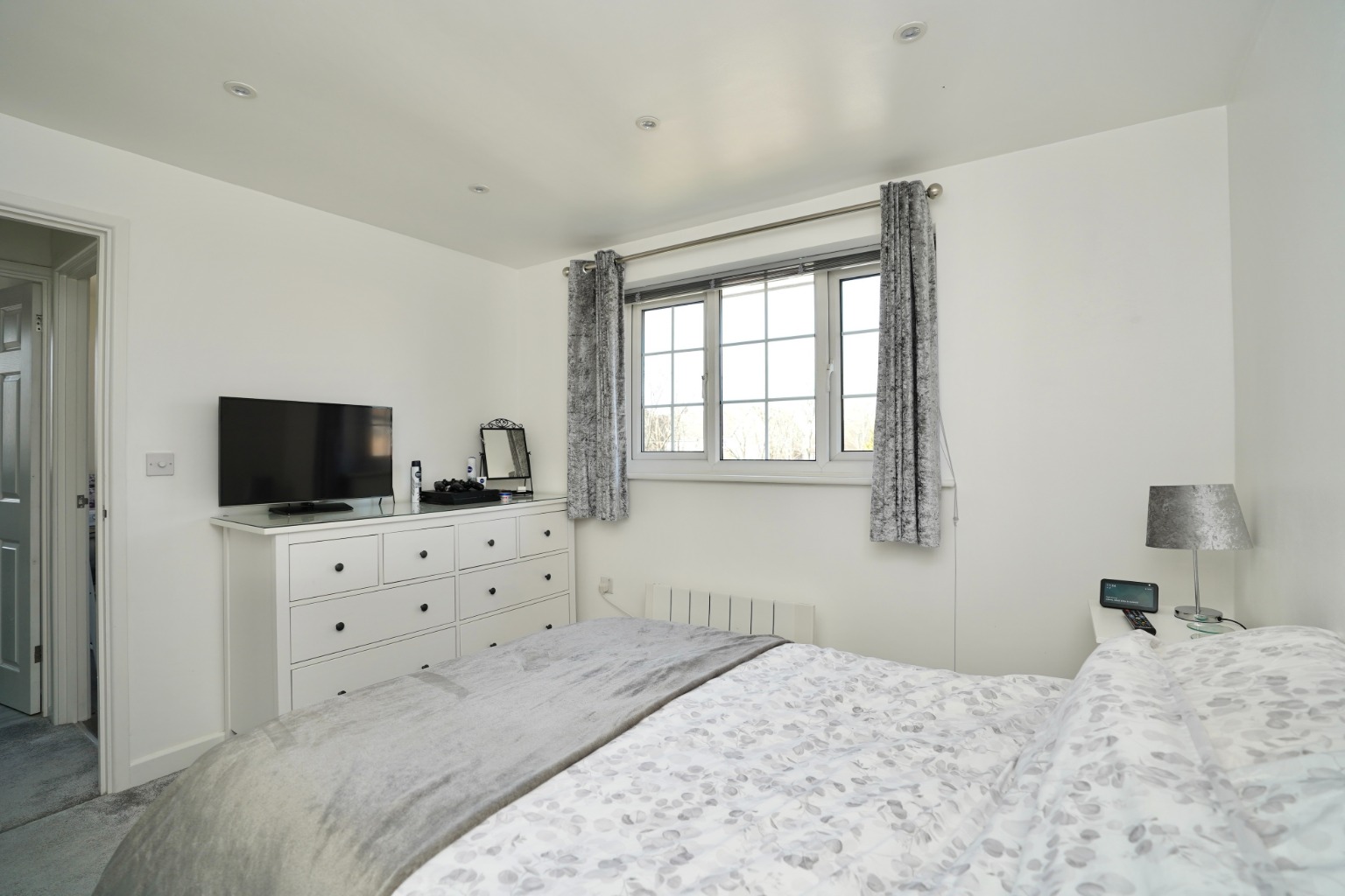 2 bed end of terrace house for sale in Woodbrook Close, Cambridge  - Property Image 7