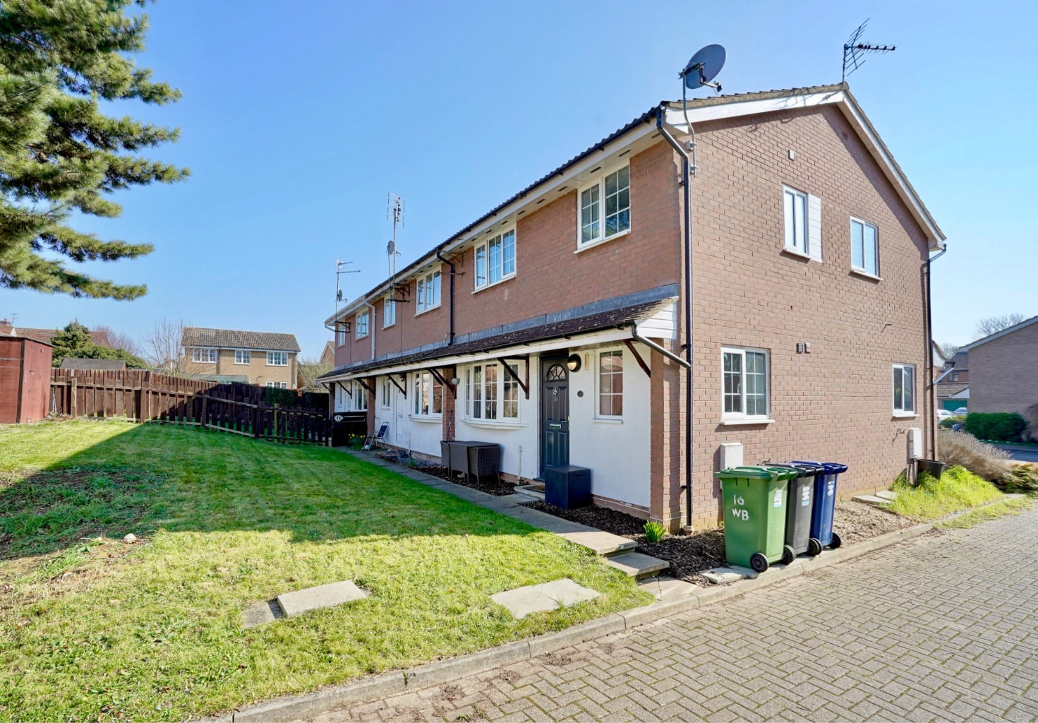 2 bed end of terrace house for sale in Woodbrook Close, Cambridge 11
