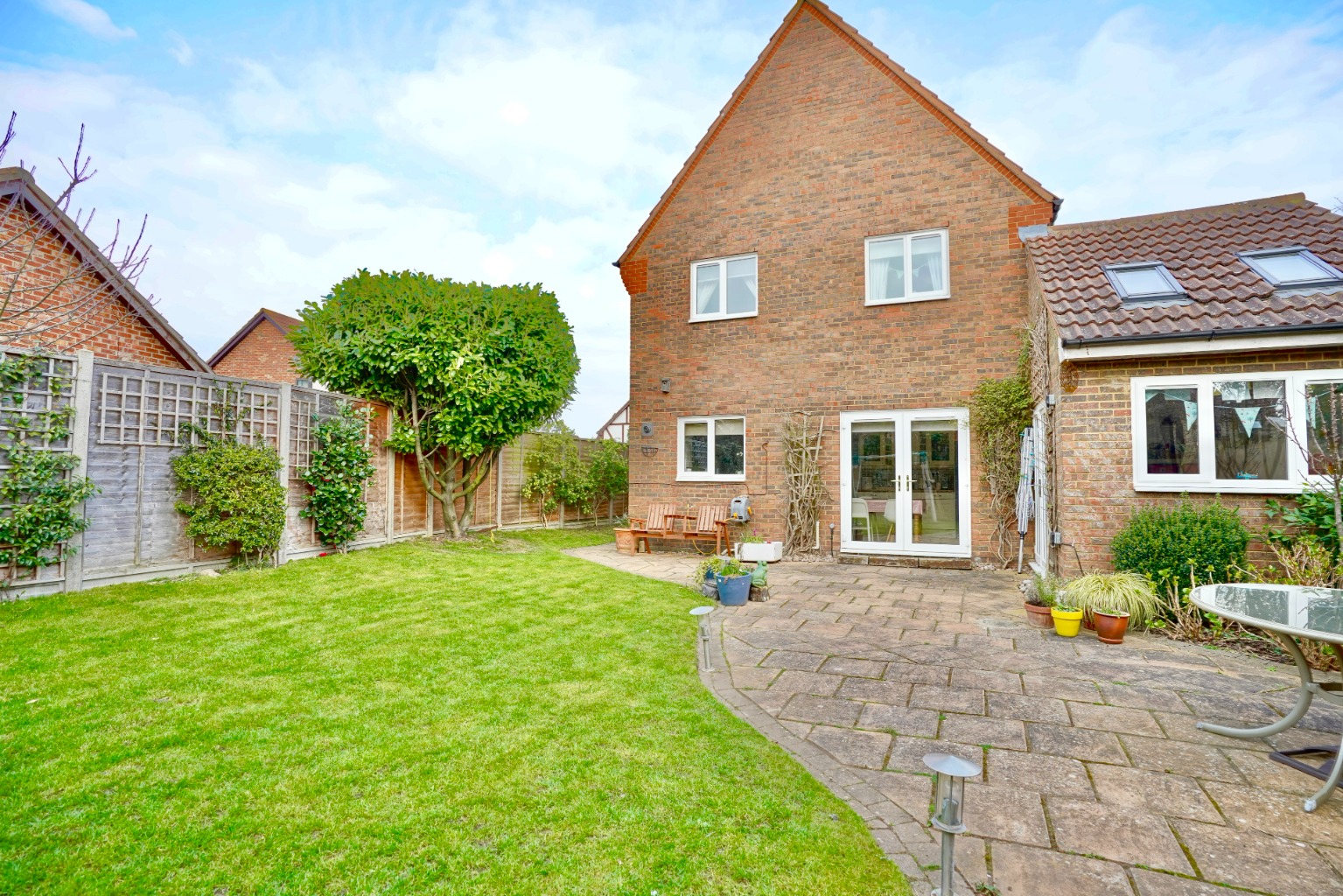 4 bed detached house for sale in Owl Way, Huntingdon 14
