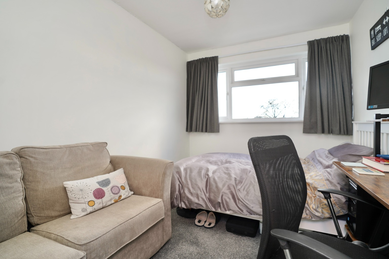 4 bed terraced house for sale in Burns Way, St. Ives  - Property Image 9