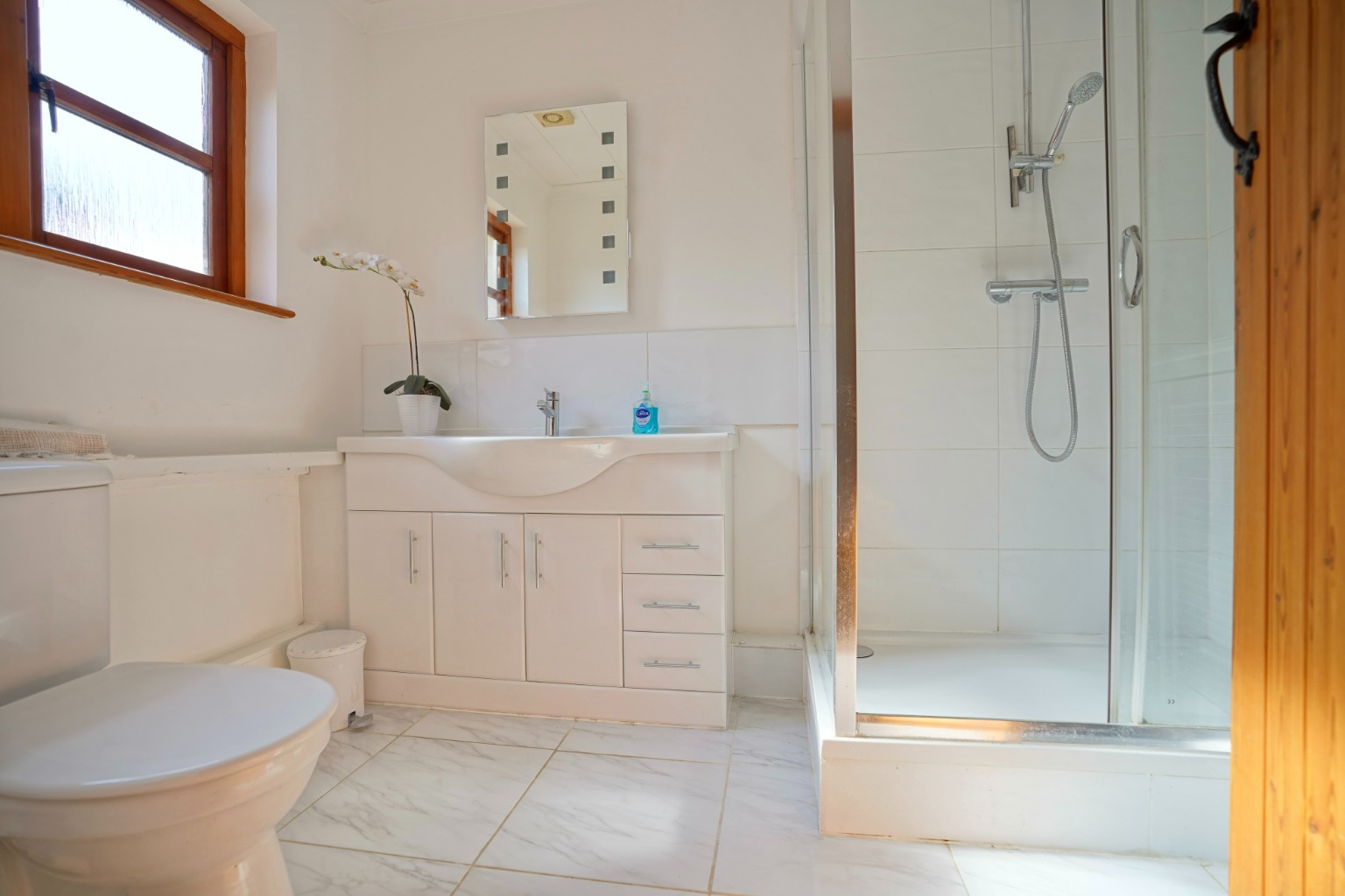 3 bed detached bungalow for sale in Church Lane, Huntingdon 10