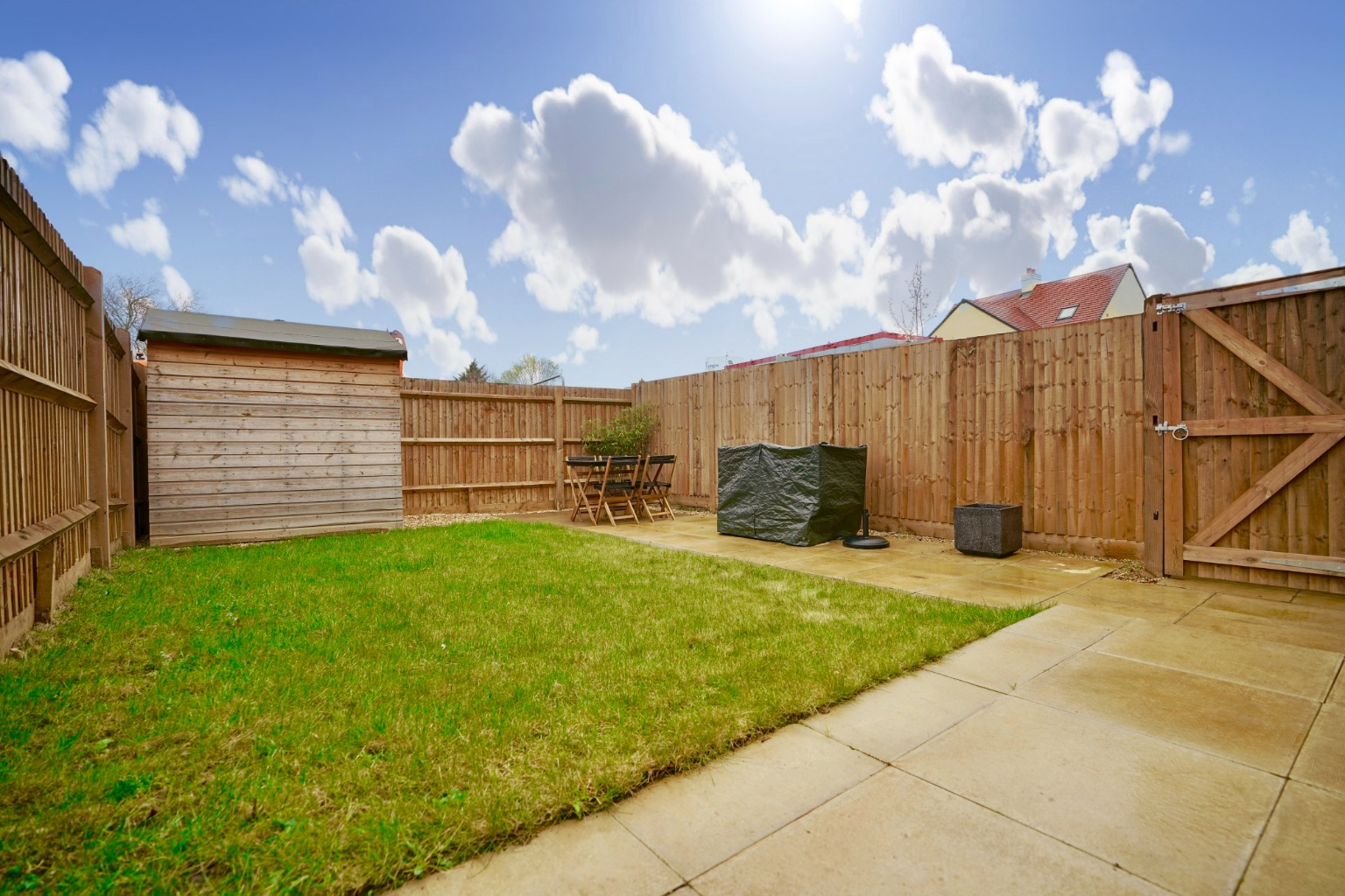 3 bed semi-detached house for sale in Jaric Lane, Huntingdon  - Property Image 4