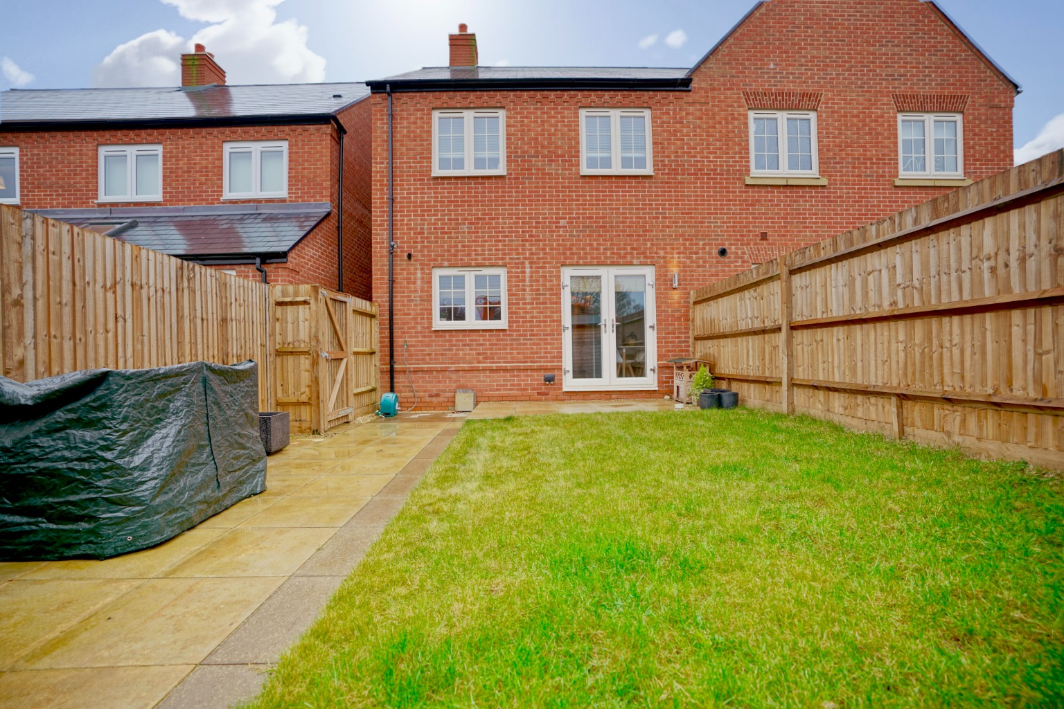 3 bed semi-detached house for sale in Jaric Lane, Huntingdon  - Property Image 14