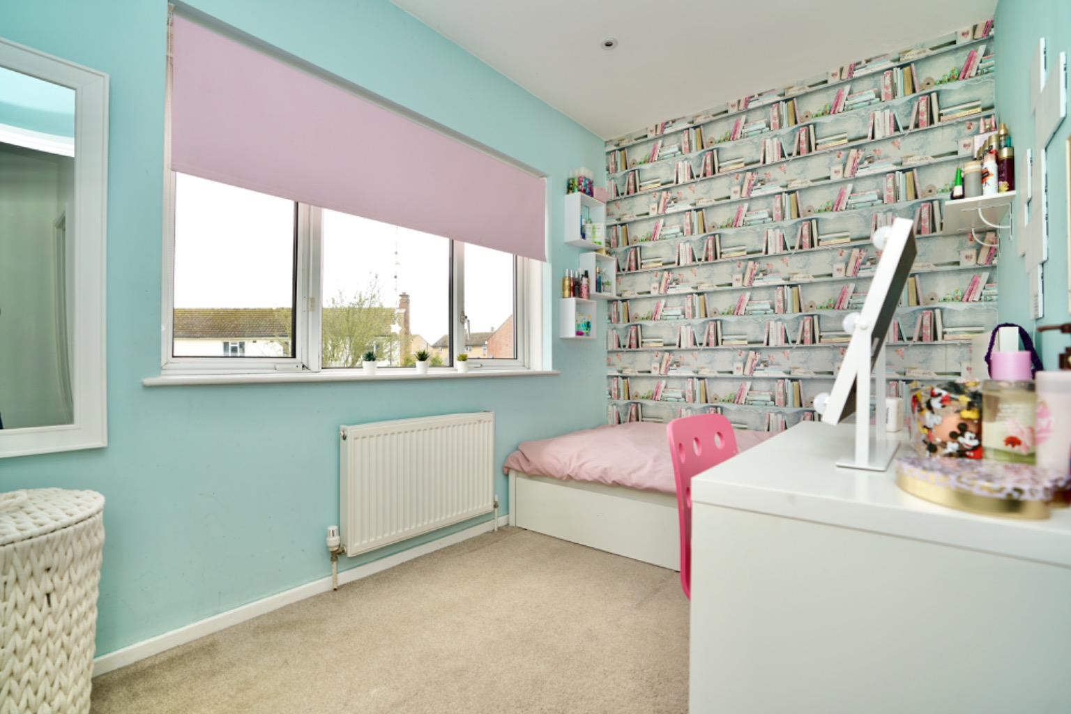 3 bed semi-detached house for sale in Wiltshire Road, Huntingdon  - Property Image 8